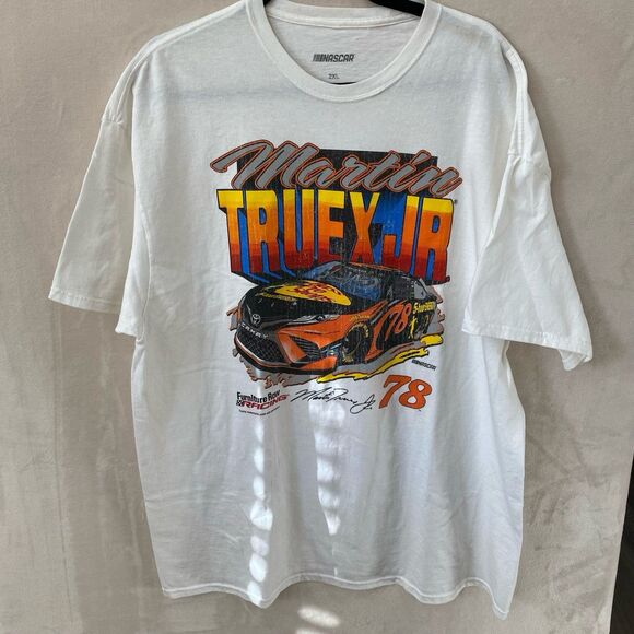 Nascar T-Shirt Men’s Size 2XL Color White Martin Truex Jr. Joe Gibbs Racing - Picture 1 of 9